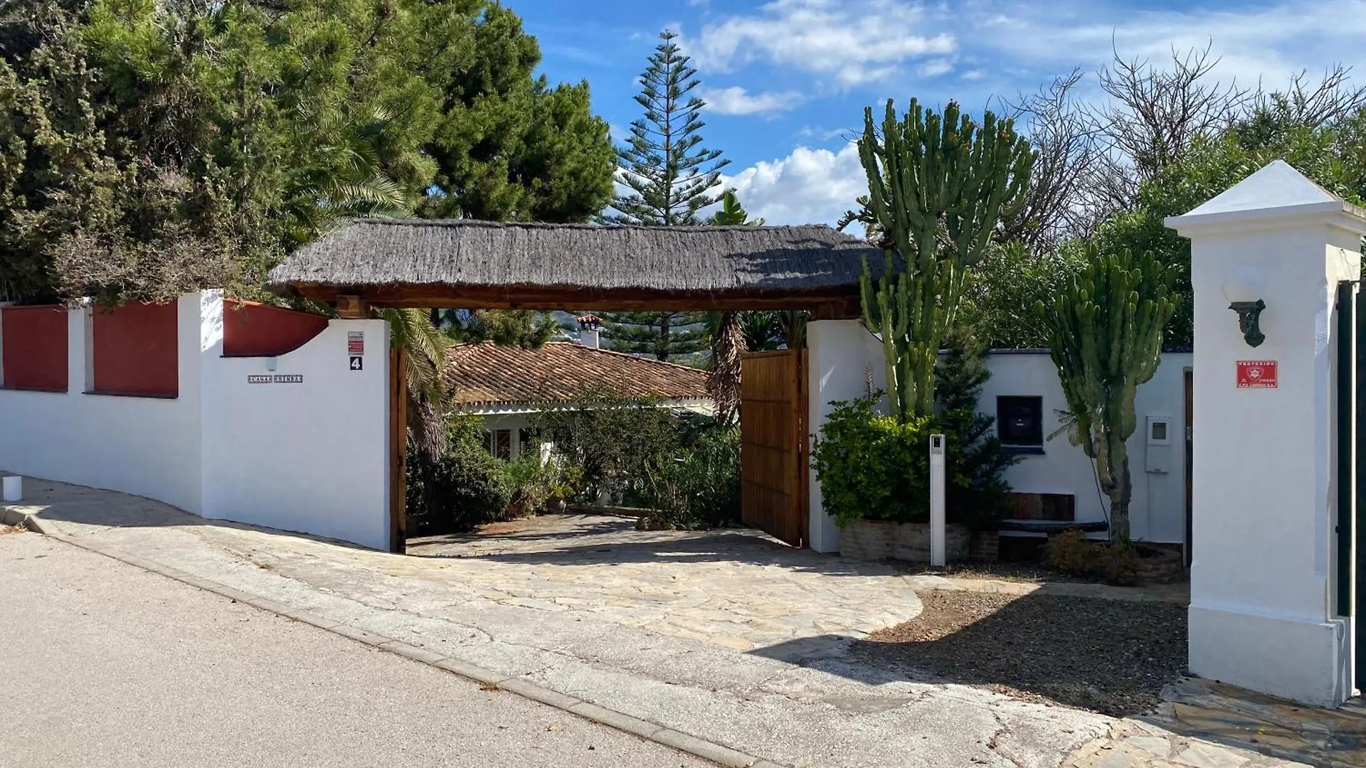 Casa Simba B&B (Adults Only) Estepona 0*,  İspanya