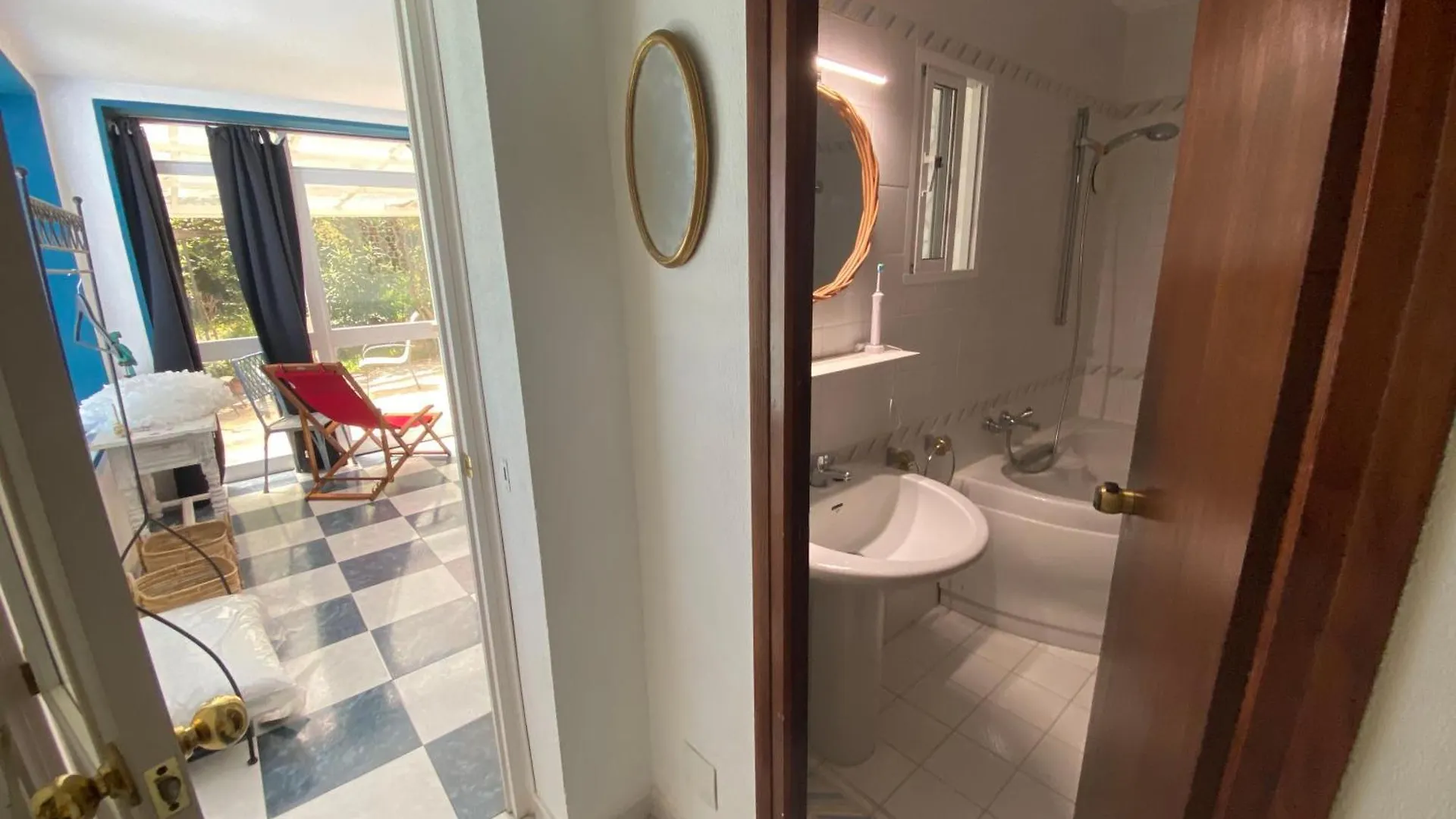 Pensjonat Casa Simba B&B (Adults Only) Estepona